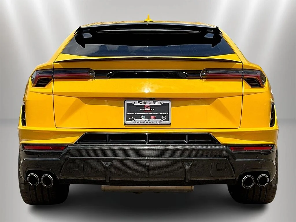 Used 2023 Giallo Auge Metallic Lamborghini Performante image 5