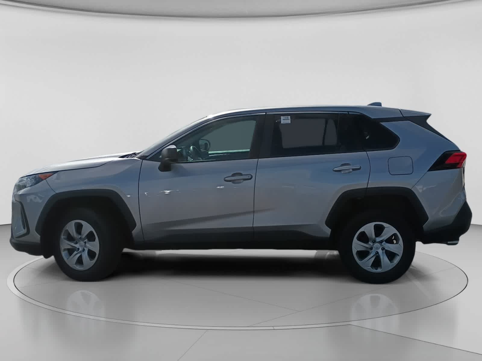 Used 2022 Silver Sky Metallic Toyota LE image 6