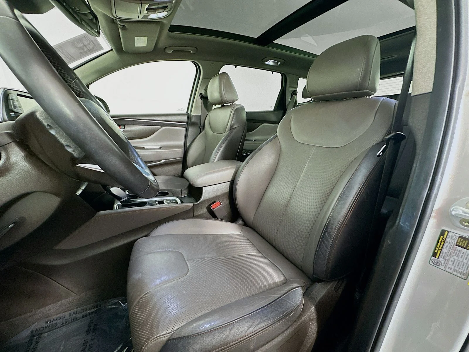 Used 2019 Symphony Silver Hyundai Limited image 21
