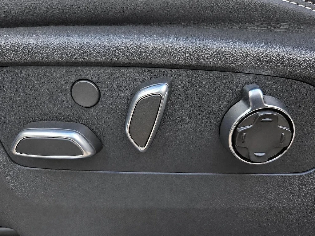 2026 GMC Sierra 2500HD AT4X - Photo 14