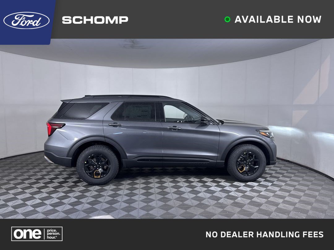 New 2026 Carbonized Gray Metallic Ford Tremor image 1