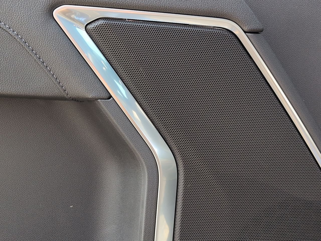 New 2026 Lakeshore Blue Metallic Chevrolet LT image 25