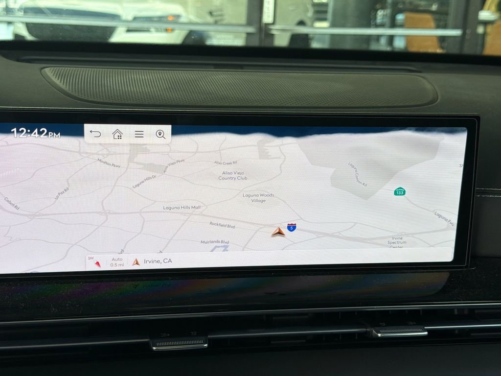 New 2026 White Genesis 2.5T image 19