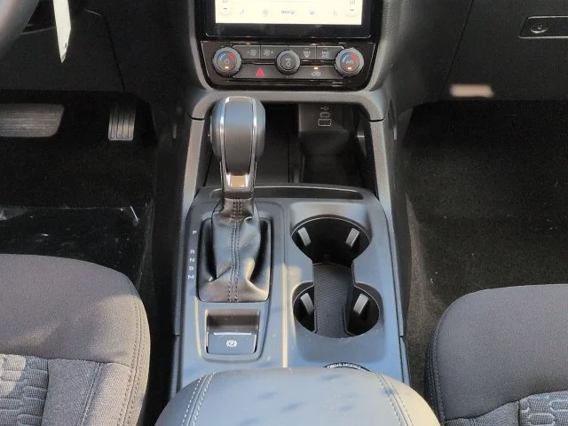 New 2026 Velocity Blue Metallic Ford XLT image 19