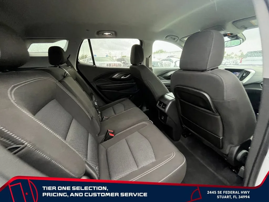 Used 2024 Summit White GMC SLE image 18