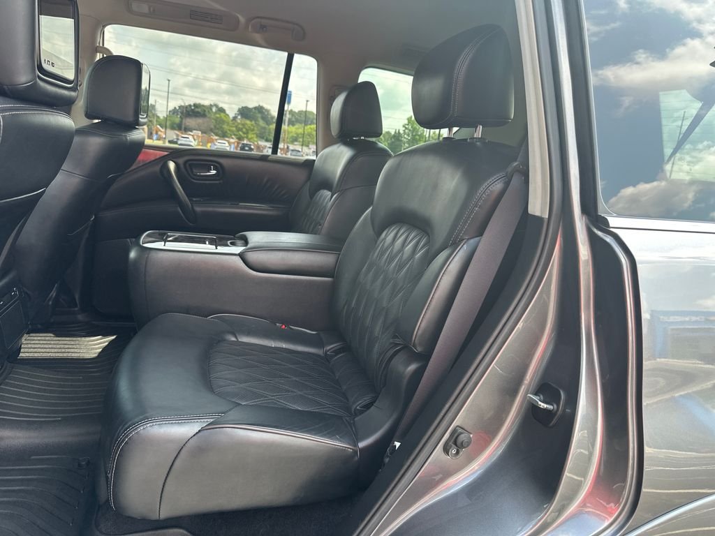Used 2022 Gray Nissan Platinum image 14