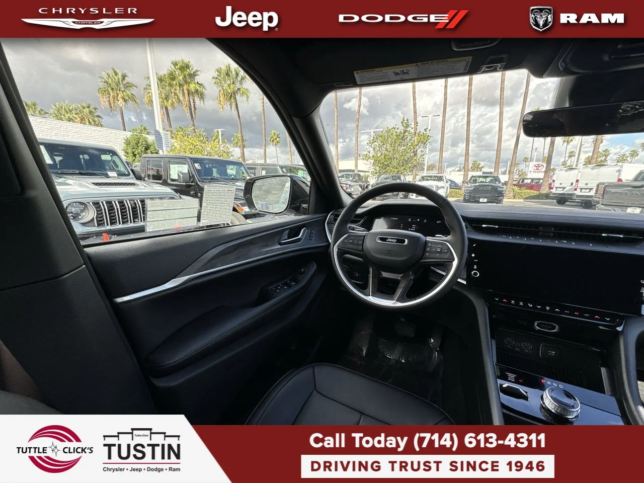 New 2027 Bright White Clear-Coat Paint Jeep Limited image 7