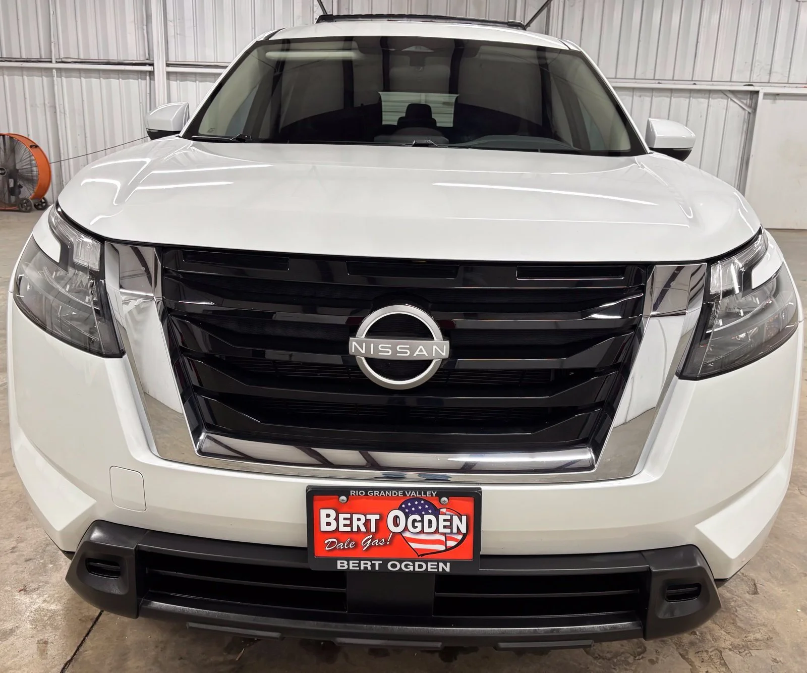 Used 2025 White Nissan SV image 2