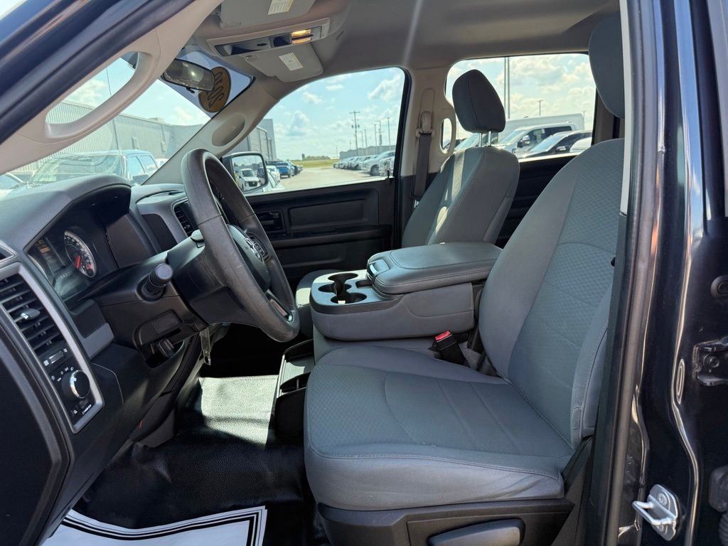 Used 2019 Gray Ram Tradesman image 5