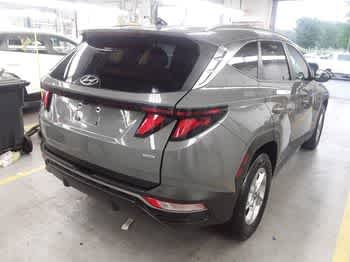 Used 2024 Hampton Gray Hyundai SEL image 4