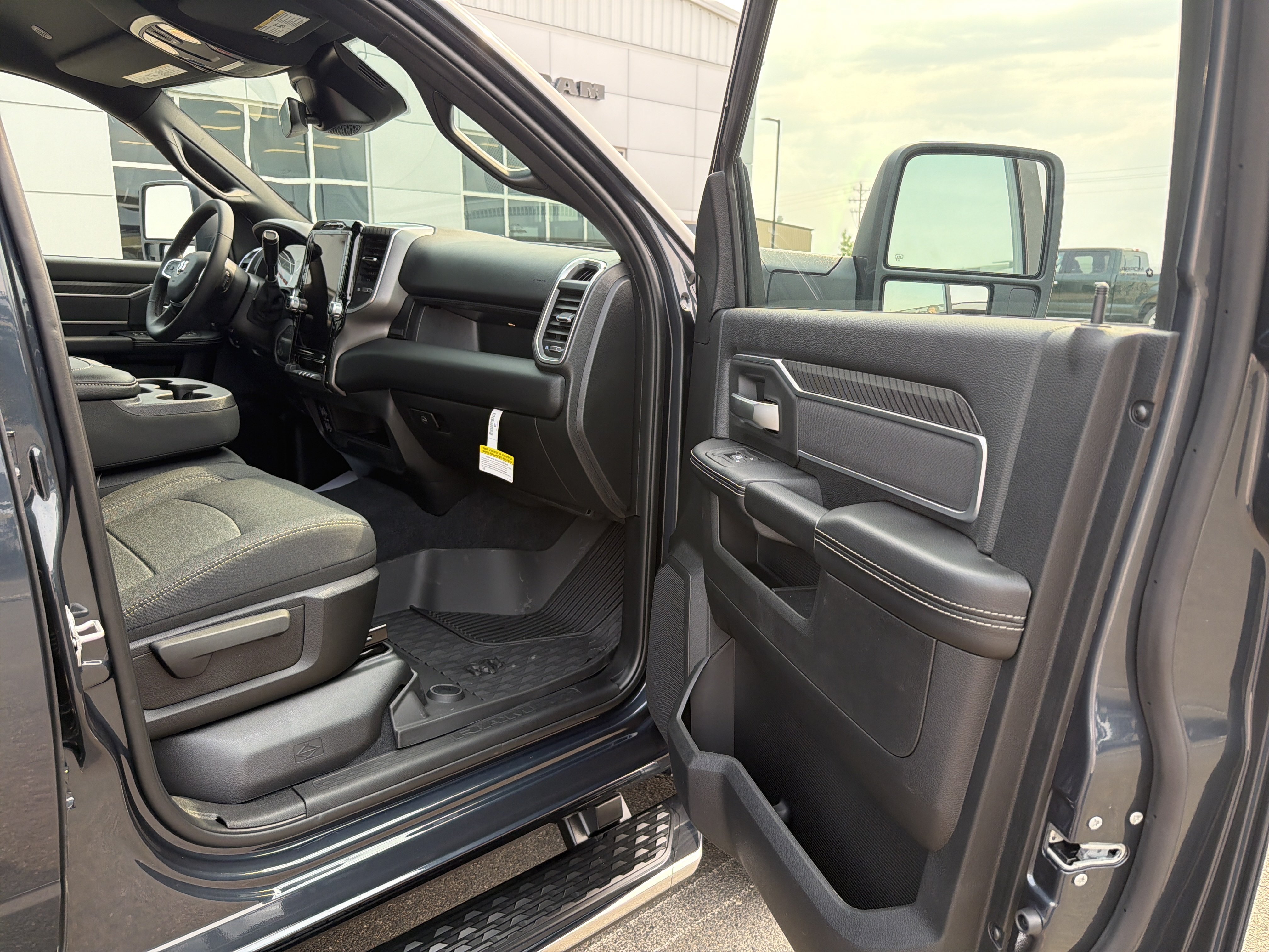 2026 RAM 2500 Big Horn - Photo 14