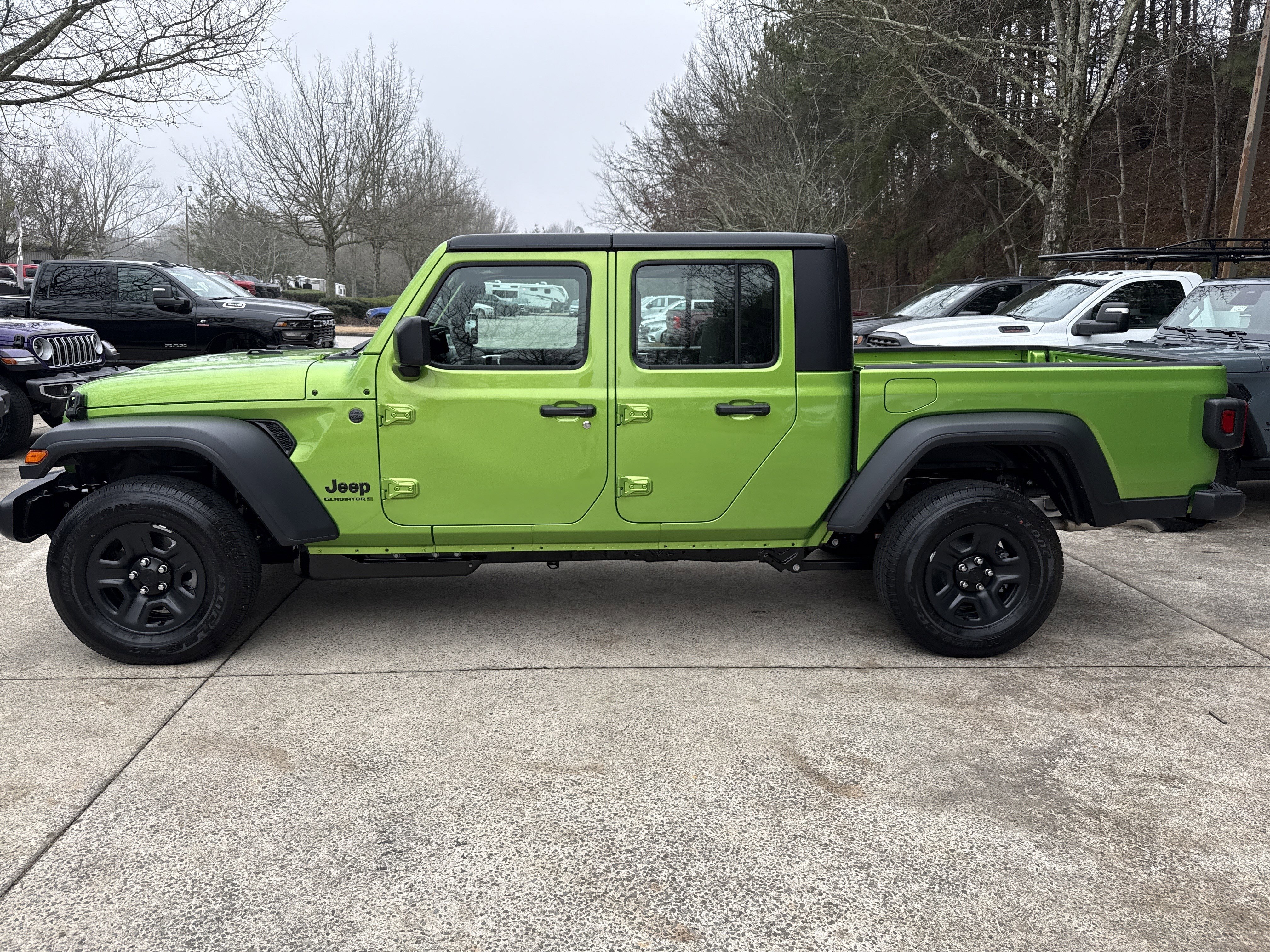 New 2026 Mojito Exterior Paint Jeep Sport image 4