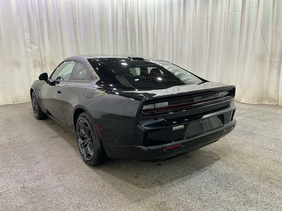 2025 Dodge Charger Daytona R/T - Photo 9