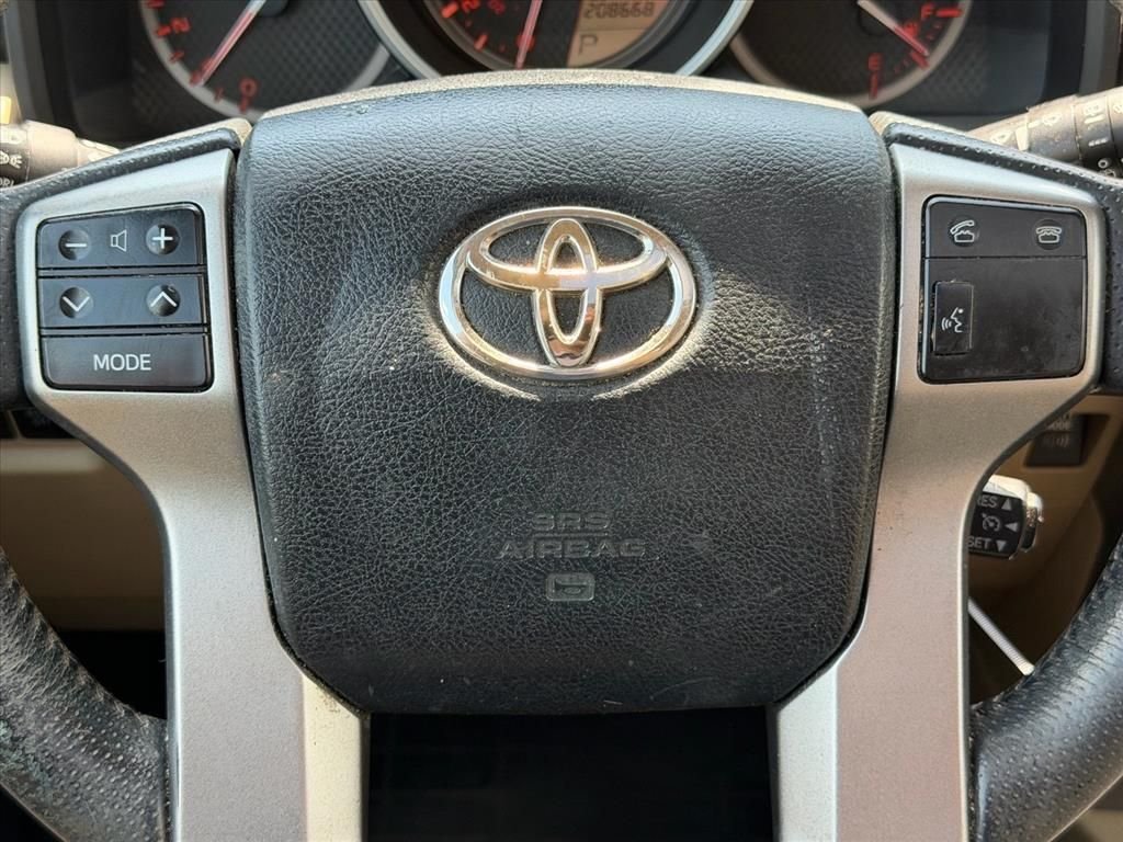 Used 2010  Toyota SR5 image 21