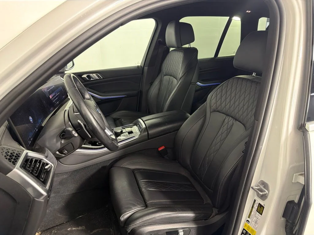 Certified Used 2024 White BMW xDrive40i image 25