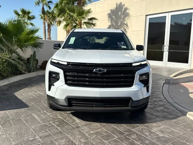 New 2027 White Chevrolet LT image 2