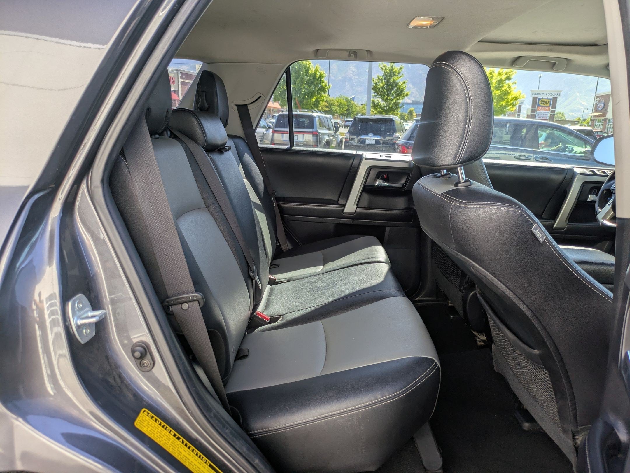 Used 2018 Magnetic Gray Metallic Toyota SR5 image 30