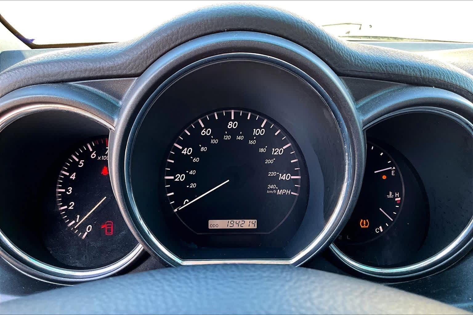 Used 2008 Millennium Silver Metallic Lexus  image 25
