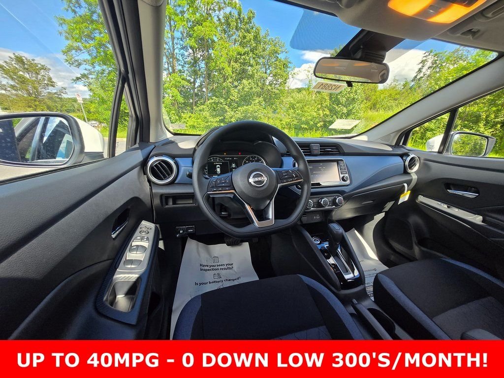 2025 Nissan Versa Sedan SV - Photo 13