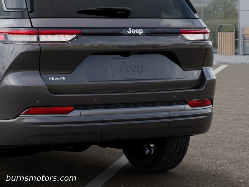 New 2026 Baltic Gray Metallic Clear-Coat Exterior Paint Jeep Limited Reserve BLACKOUT image 13