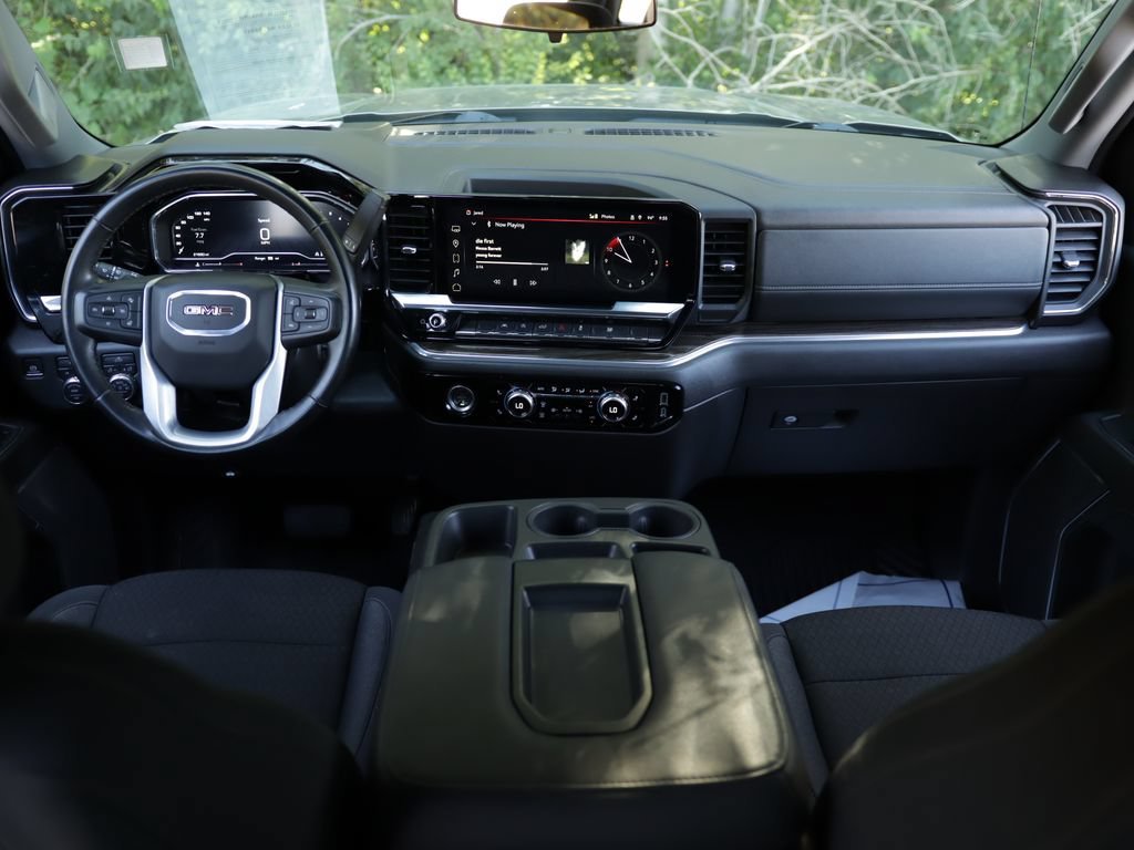 Used 2024 Sterling Metallic GMC Elevation image 20