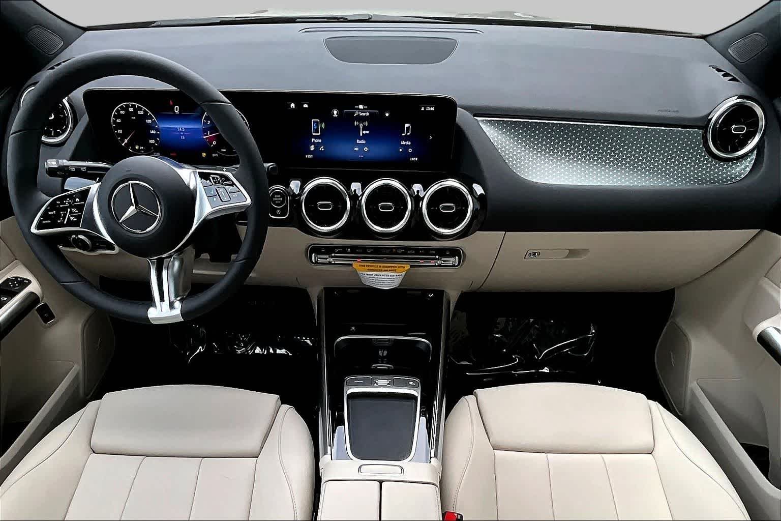 Used 2026 Night Black Mercedes-Benz GLA 250 image 13