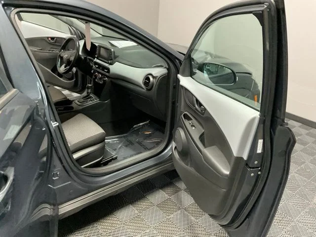 Used 2020 Gray Hyundai SEL Plus image 24
