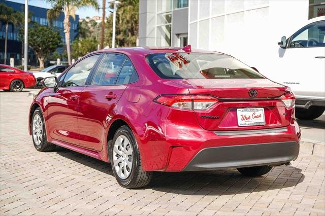 Certified Used 2023 RUBY FLARE PEARL Toyota  image 8