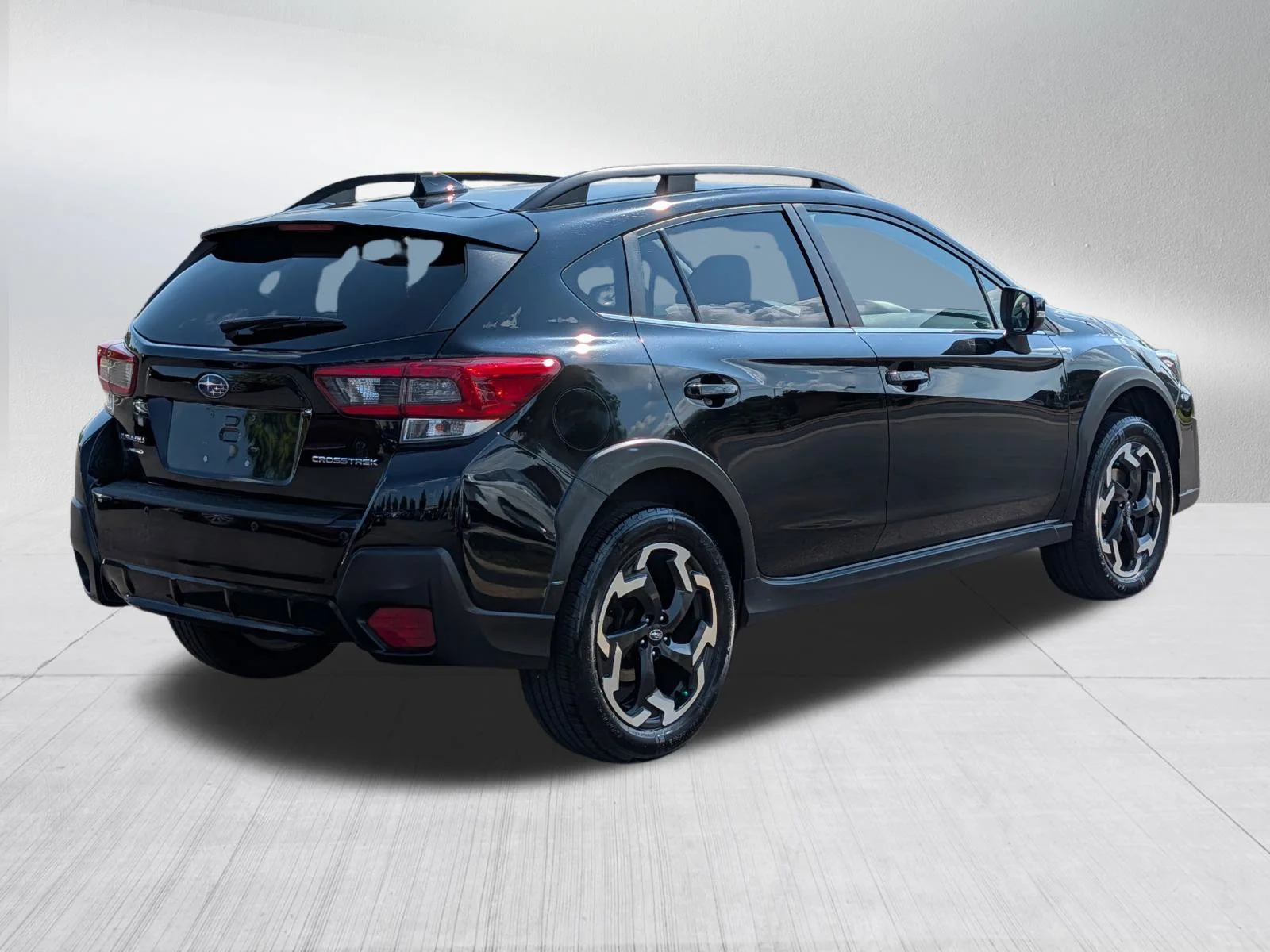 Used 2022 Crystal Black Silica Subaru Limited image 7