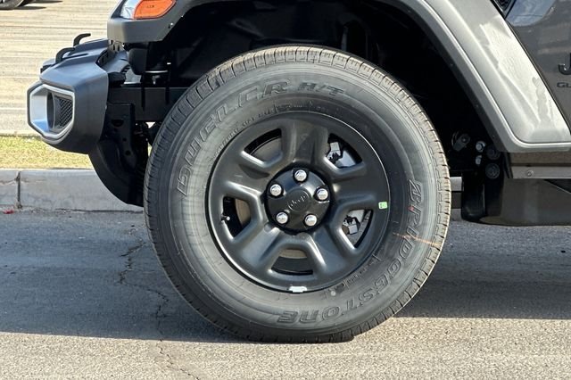 New 2026 Granite Crystal Metallic Clear-Coat Exterior Paint Jeep Sport image 23