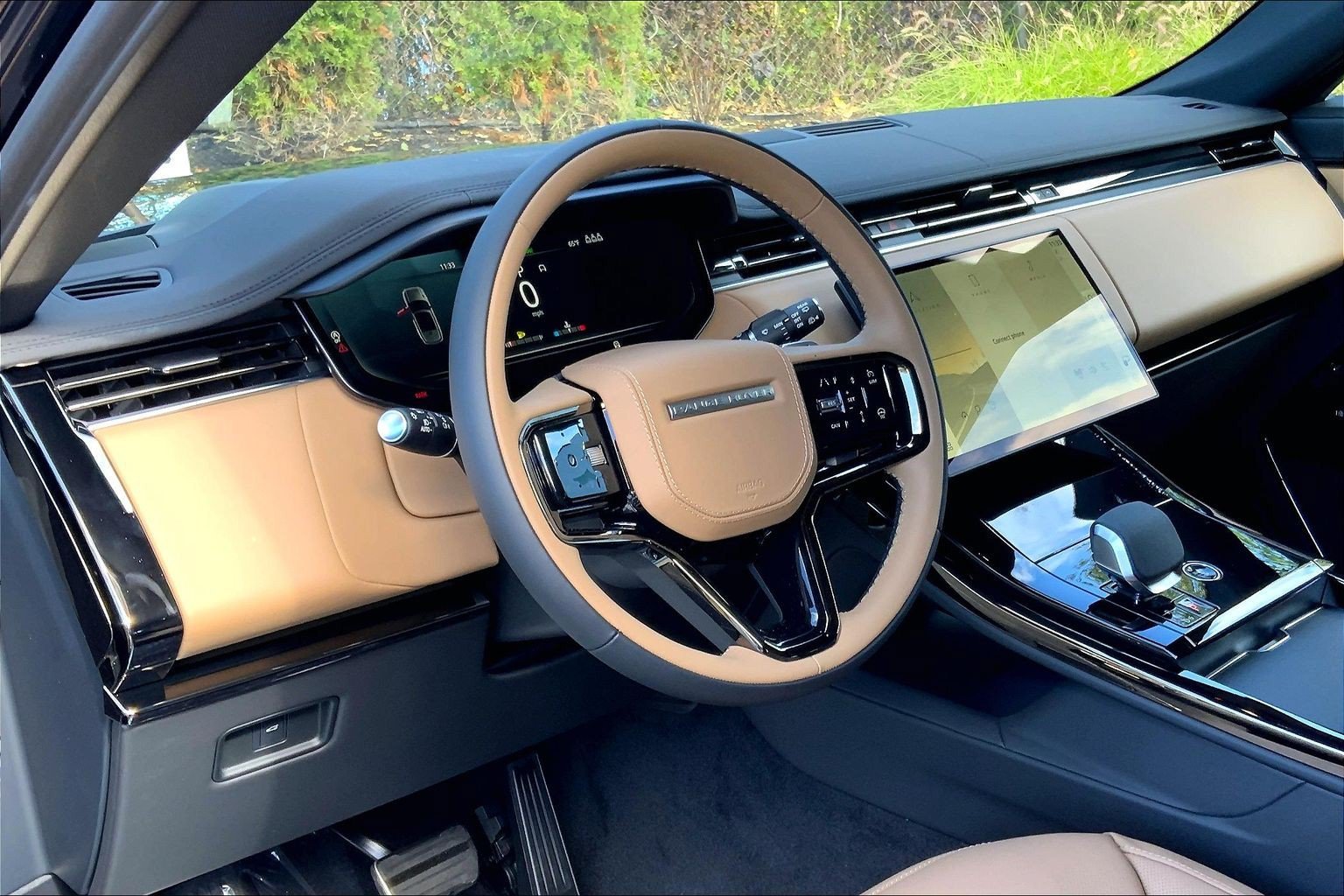 New 2027 Constellation Blue Land Rover Dynamic SE P400 image 8