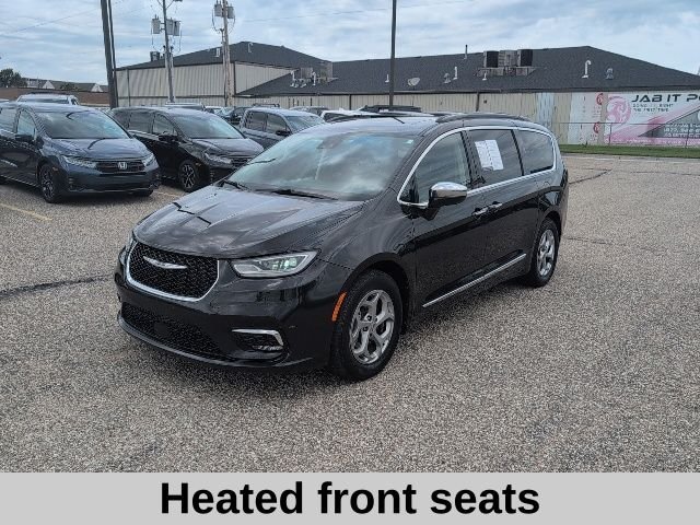 Used 2023 Black Chrysler Limited image 15
