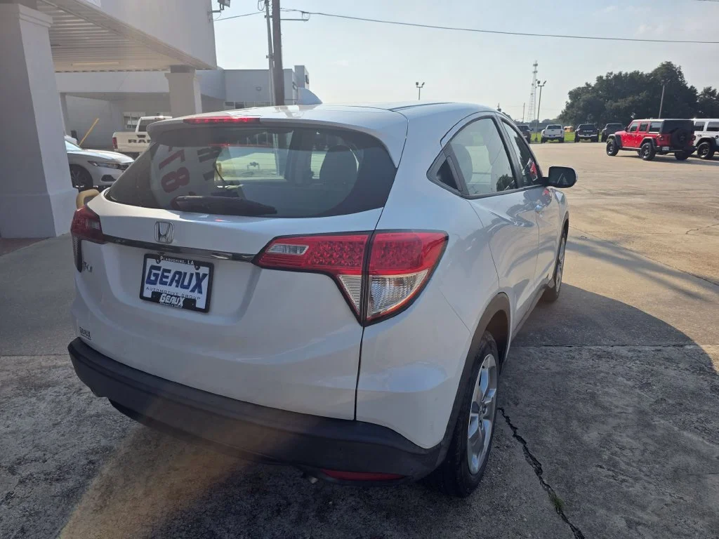 Used 2021 White Honda LX image 8