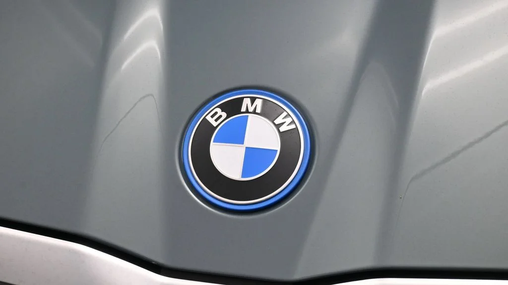 Certified Used 2024 Cape York Green Metallic BMW M60 image 19