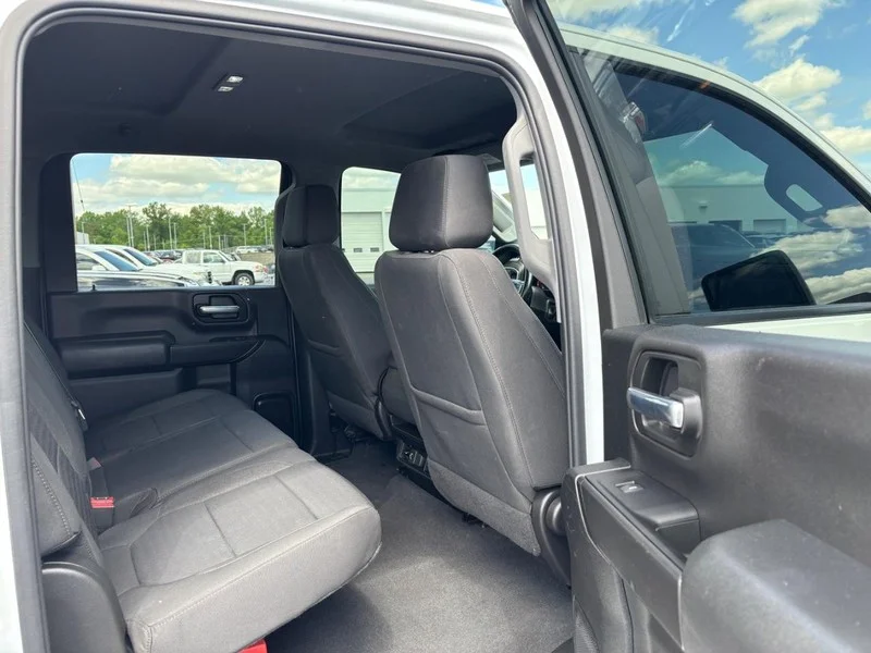 Used 2022 Summit White Chevrolet LT image 13