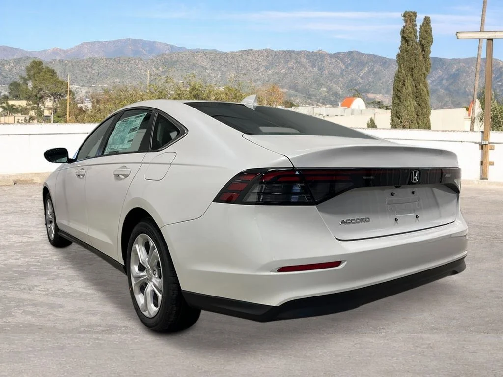 New 2026 Platinum White Pearl Honda LX image 3