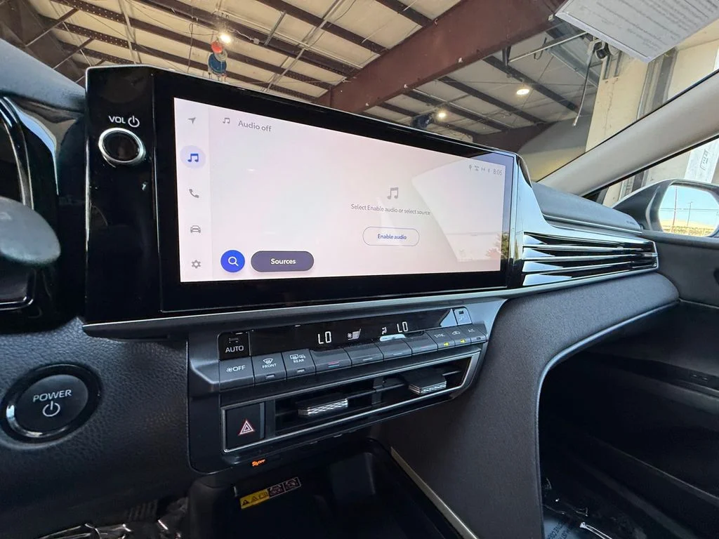 Used 2025  Toyota LE image 21