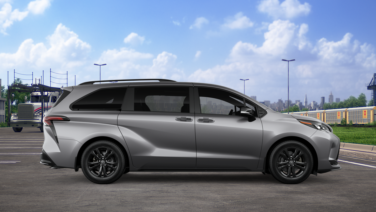 New 2026 Heavy Metal Toyota XSE image 12