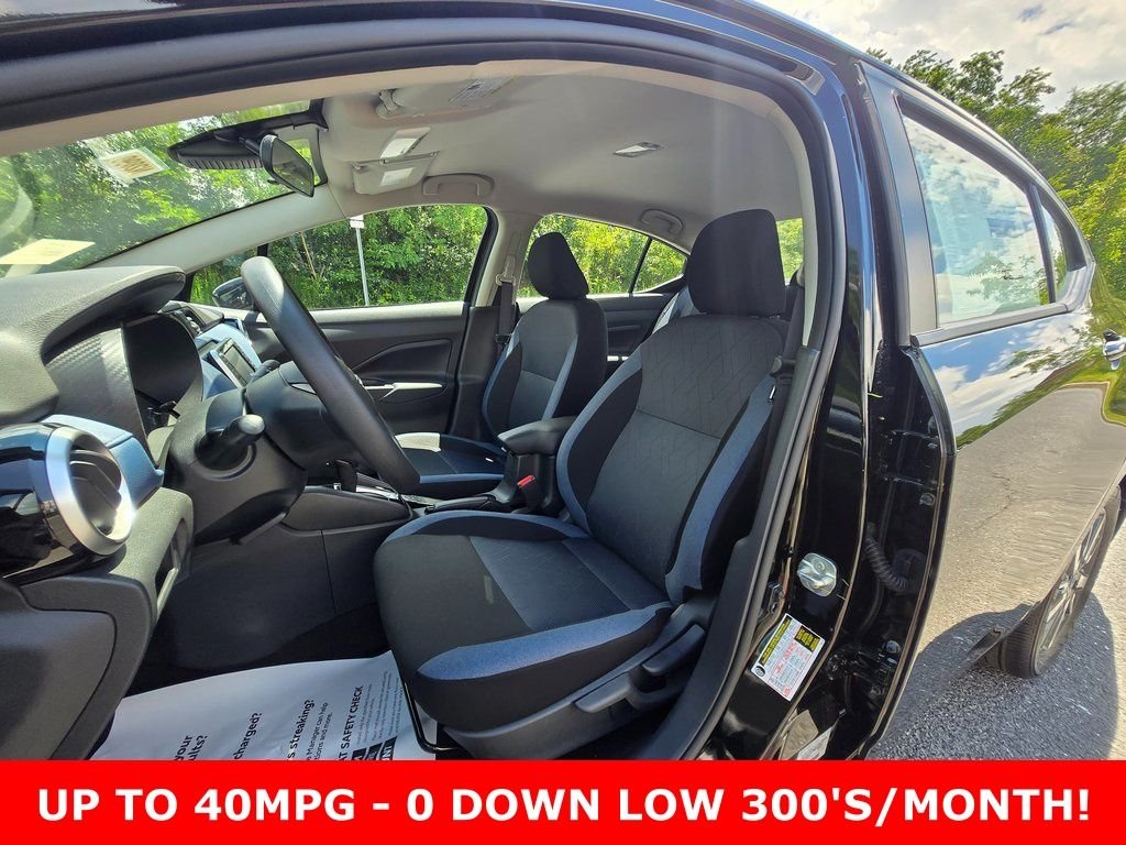 2025 Nissan Versa Sedan SV - Photo 9