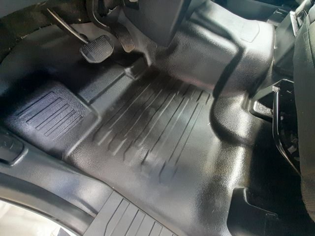 Used 2023 White Ford XL image 35