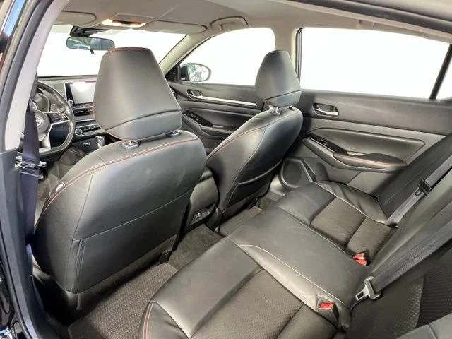 Used 2025 Black Nissan 2.5 SR image 31