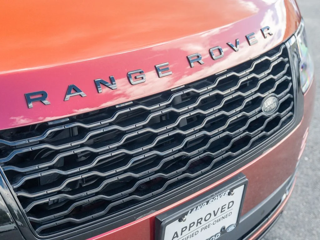 Used 2020 Red Land Rover HSE image 16
