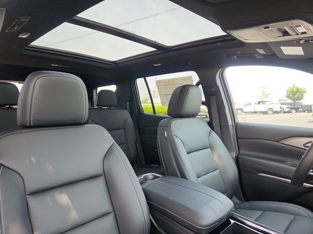 2027 Chevrolet Traverse LT - Photo 14