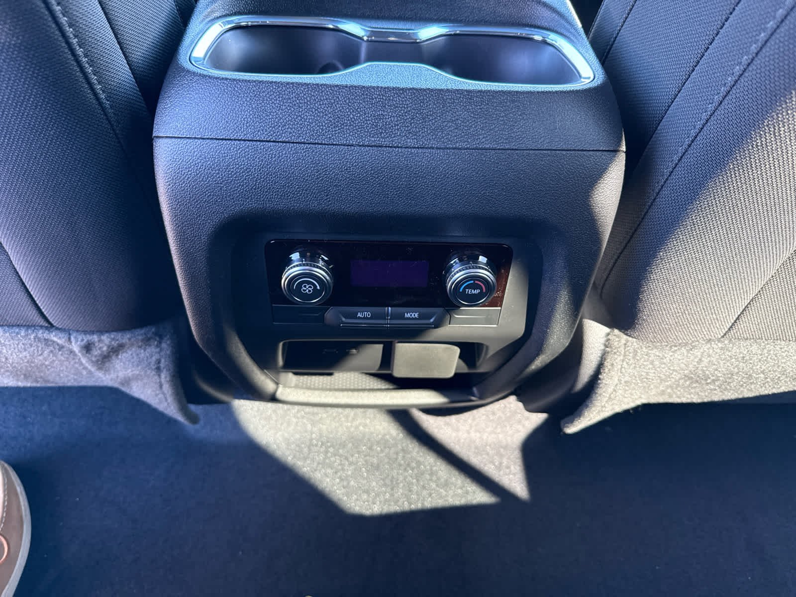 2026 GMC Acadia Elevation - Photo 14