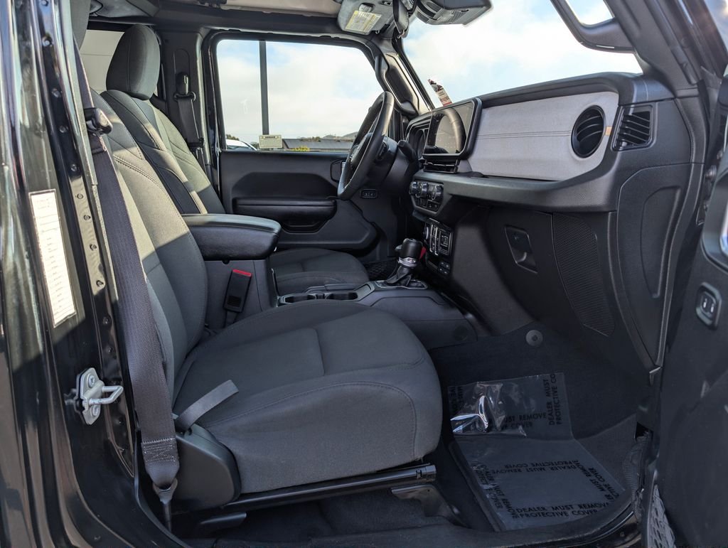 2024 Jeep Wrangler 4-Door Sport S - Photo 10