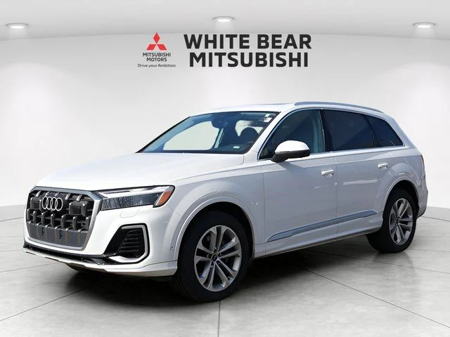 Used 2025  Audi 55 Premium Plus image 3