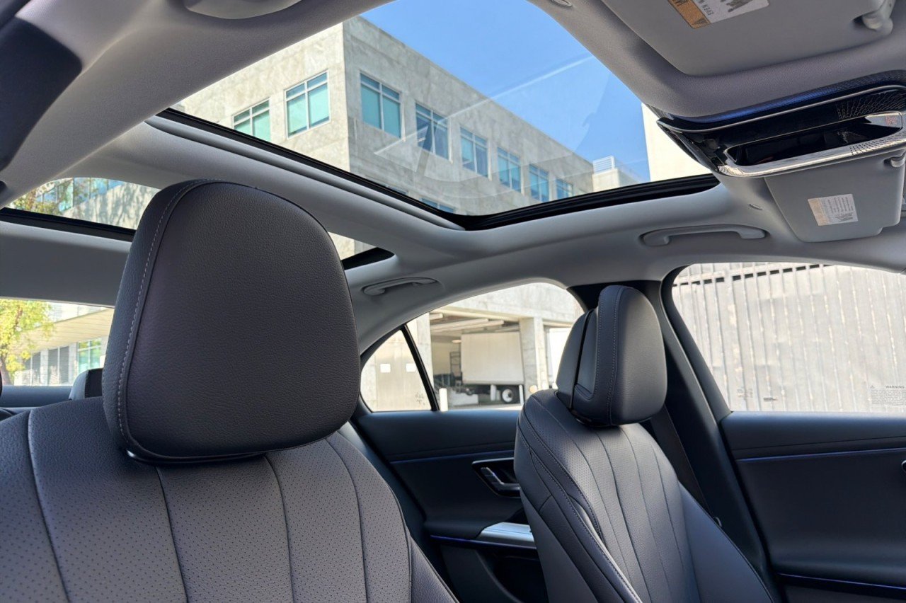 New 2026 MANUFAKTUR Alpine Grey Mercedes-Benz E 350 RWD Sedan image 15