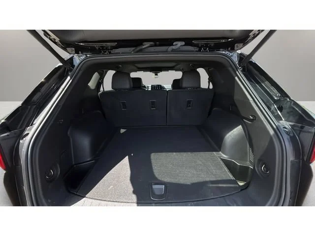 Used 2023 Black Chevrolet RS image 32