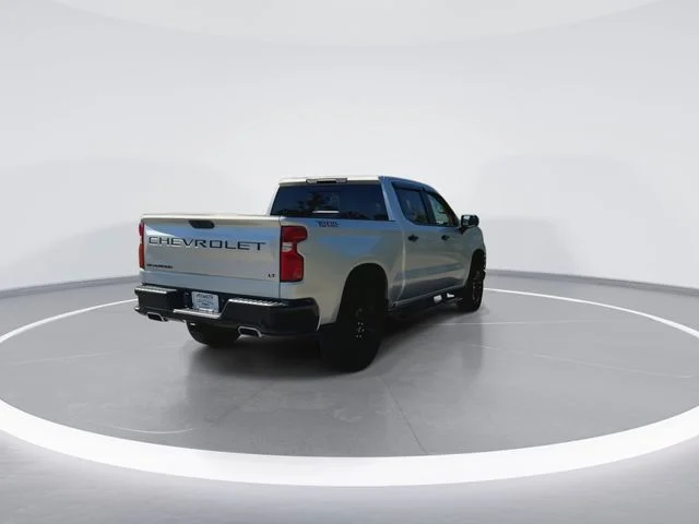 Used 2021 Silver Chevrolet LT Trail Boss image 10