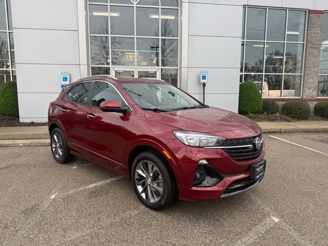 Used 2022 Red Buick Select image 9